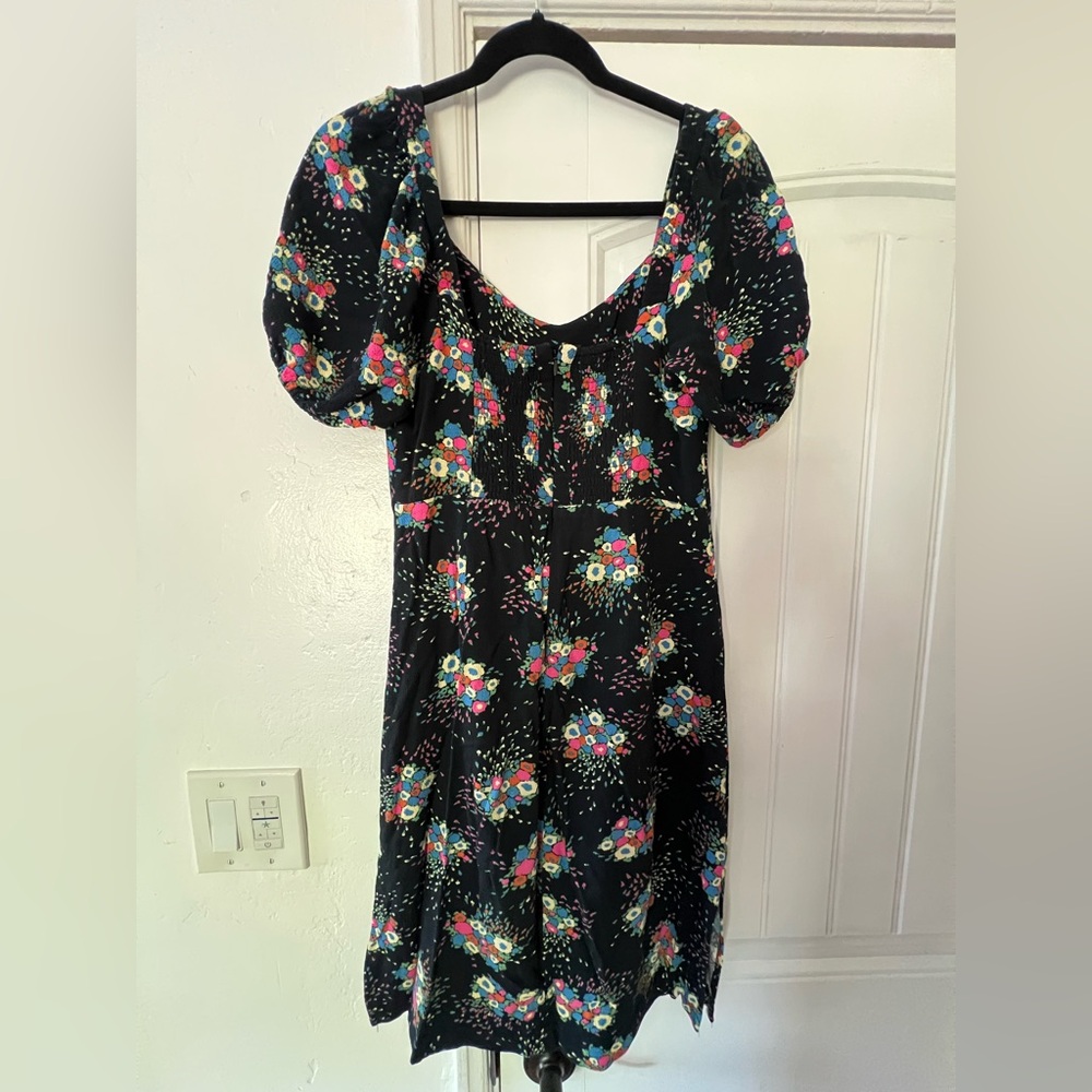 Anthropologie dress
Great condition